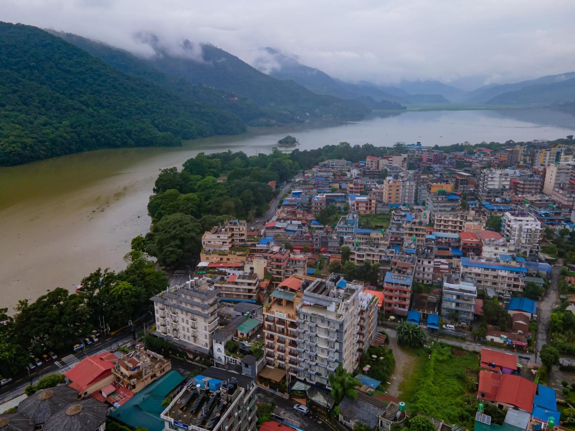 Pokhara Batika Hotel Kültér fotó
