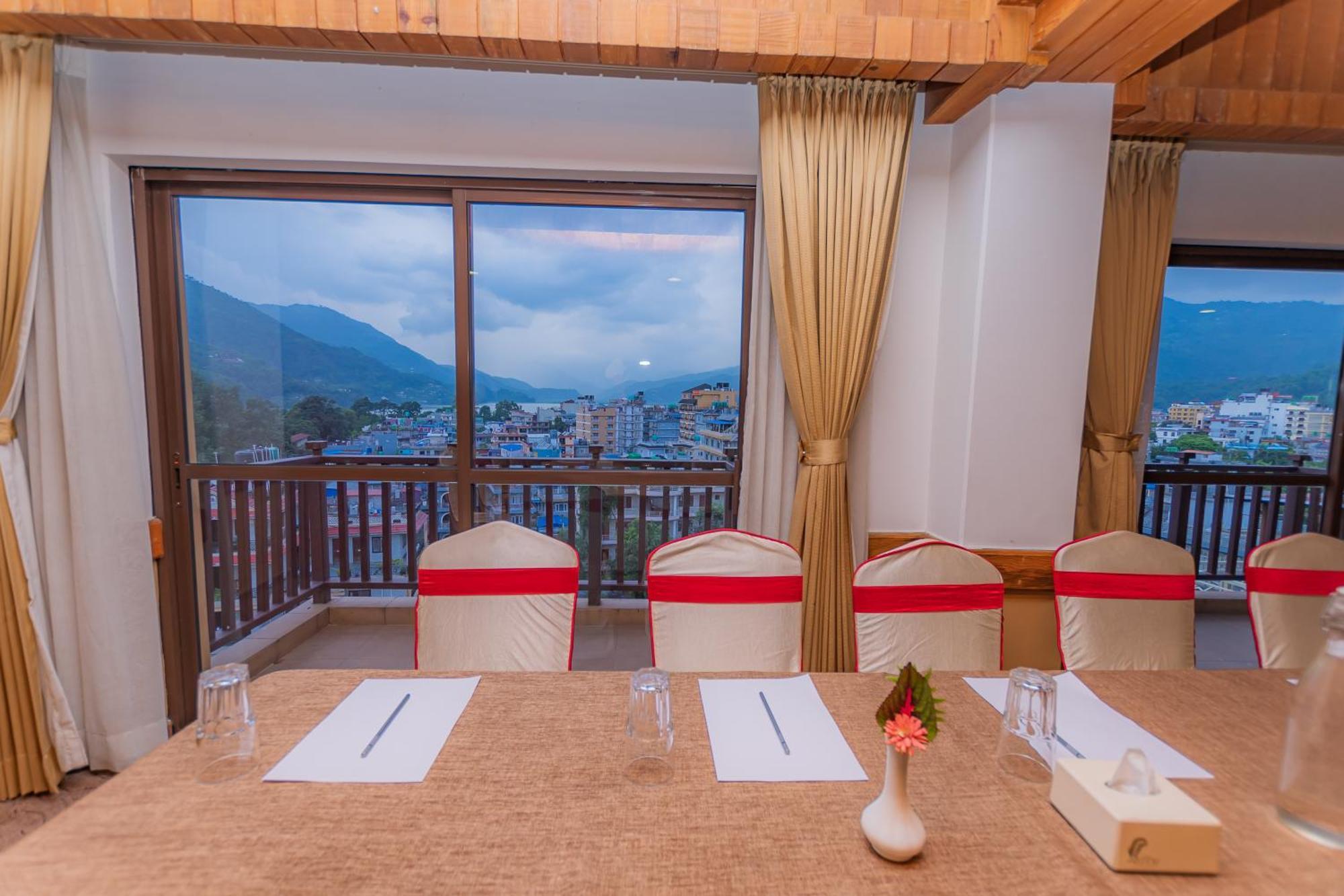 Pokhara Batika Hotel Kültér fotó